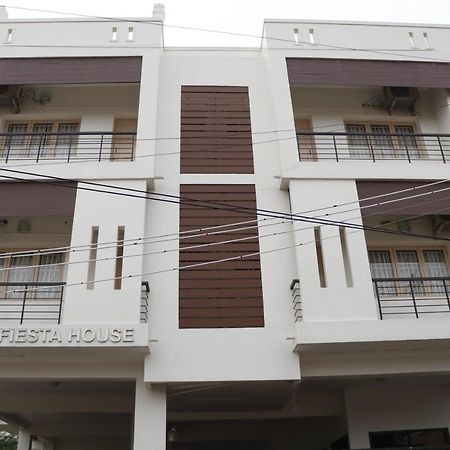 Fiesta House Pallikaranai Chennai Ngoại thất bức ảnh