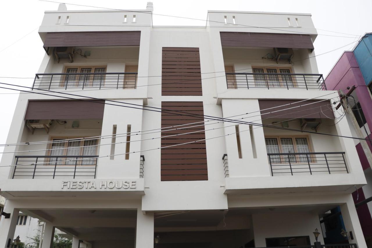 Fiesta House Pallikaranai Chennai Ngoại thất bức ảnh
