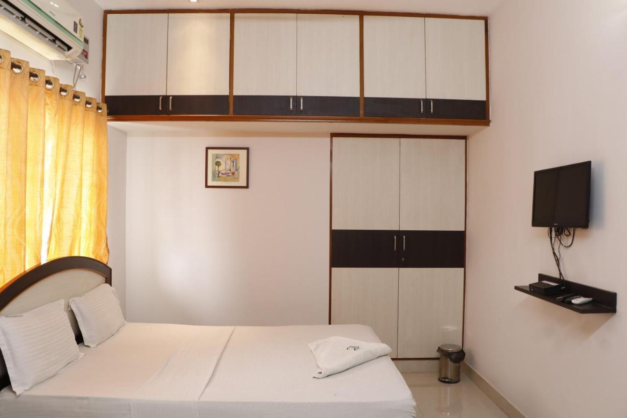 Fiesta House Pallikaranai Chennai Ngoại thất bức ảnh