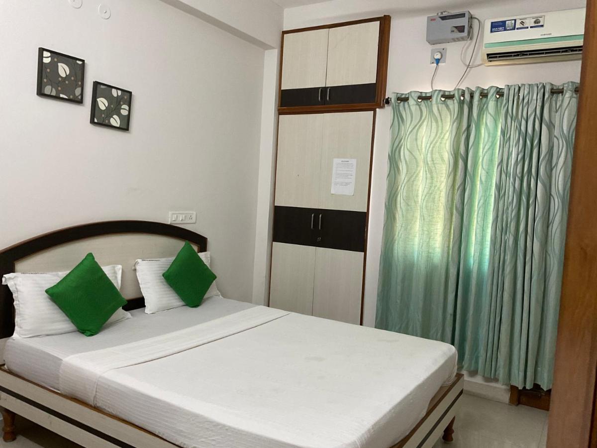 Fiesta House Pallikaranai Chennai Ngoại thất bức ảnh