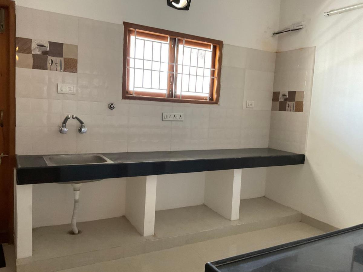 Fiesta House Pallikaranai Chennai Ngoại thất bức ảnh